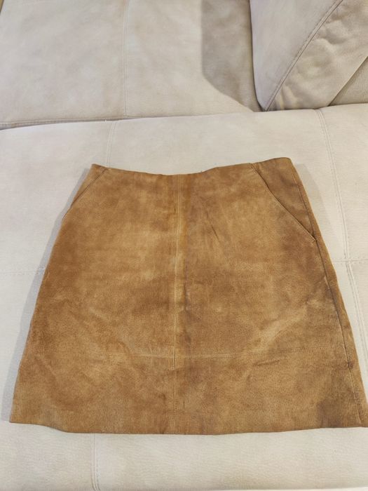 Fusta scurta 100% piele naturala intoarsa