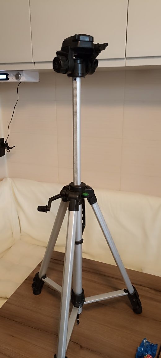 Camera tripod for sale