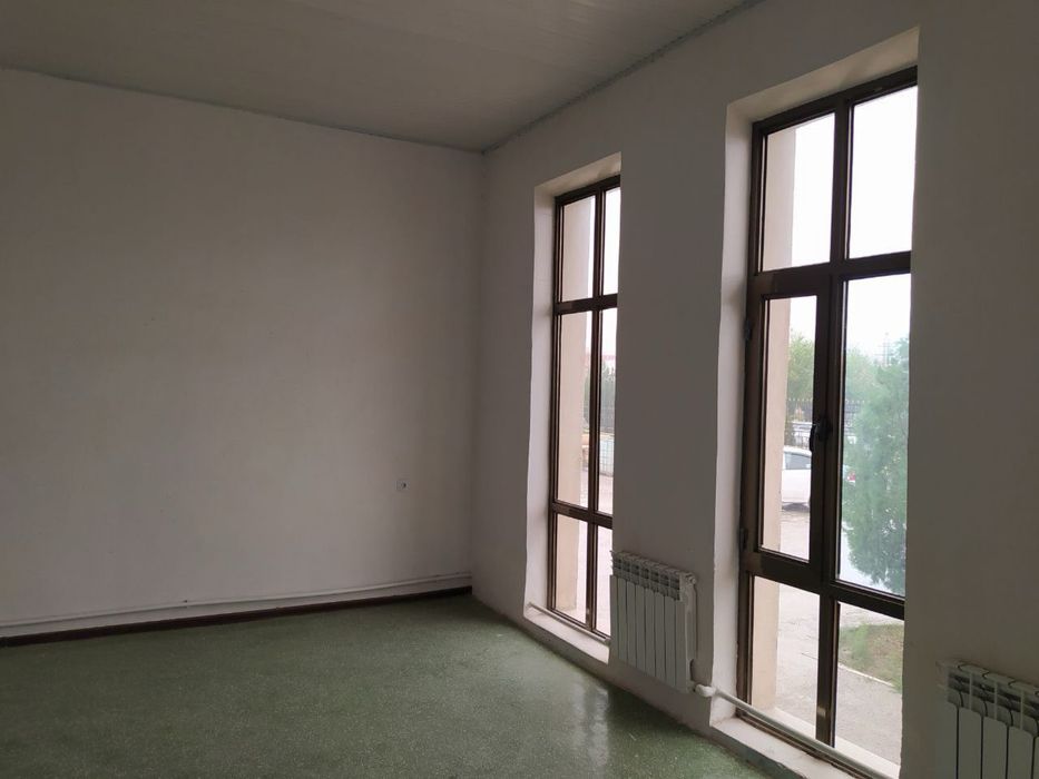 Продаеться офис 1000м2