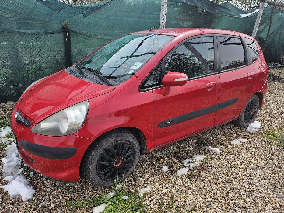 Автомобил Honda jazz