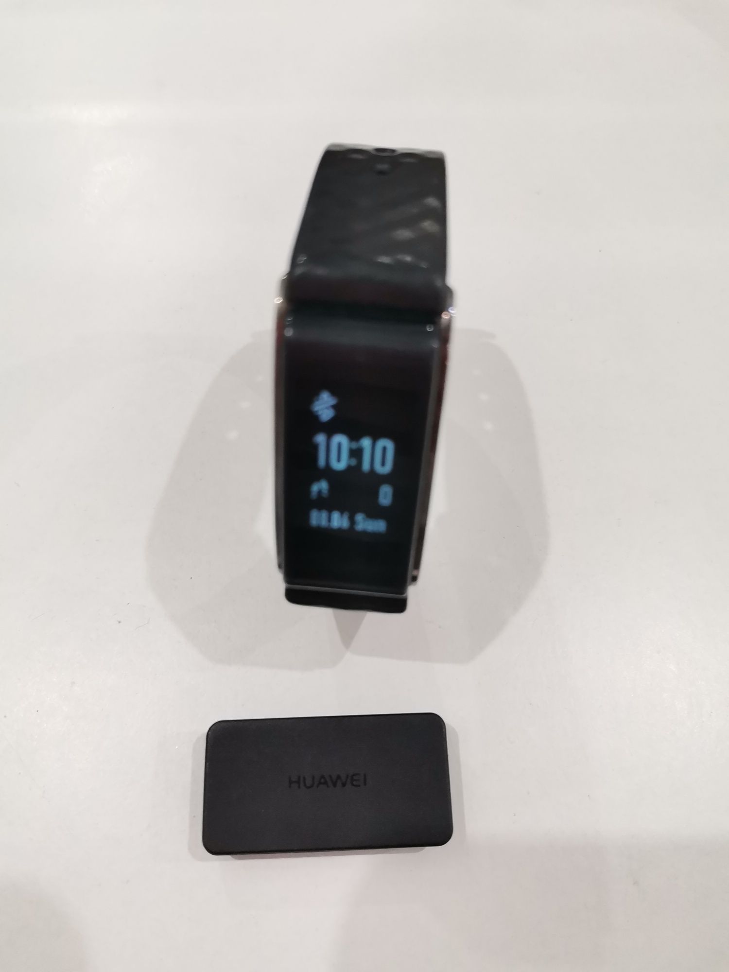 Фитнес гривна Huawei band a2