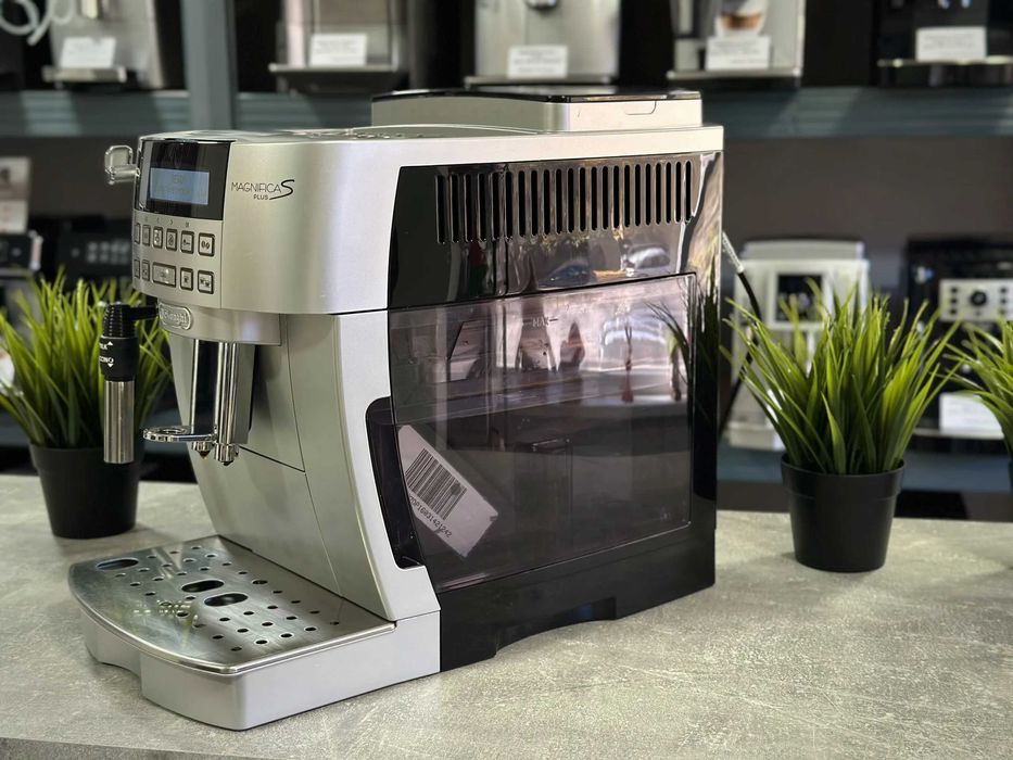 Кафемашина DeLonghi Magnfica S Plus