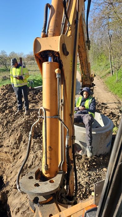 Buldoexcavator case 695 super r