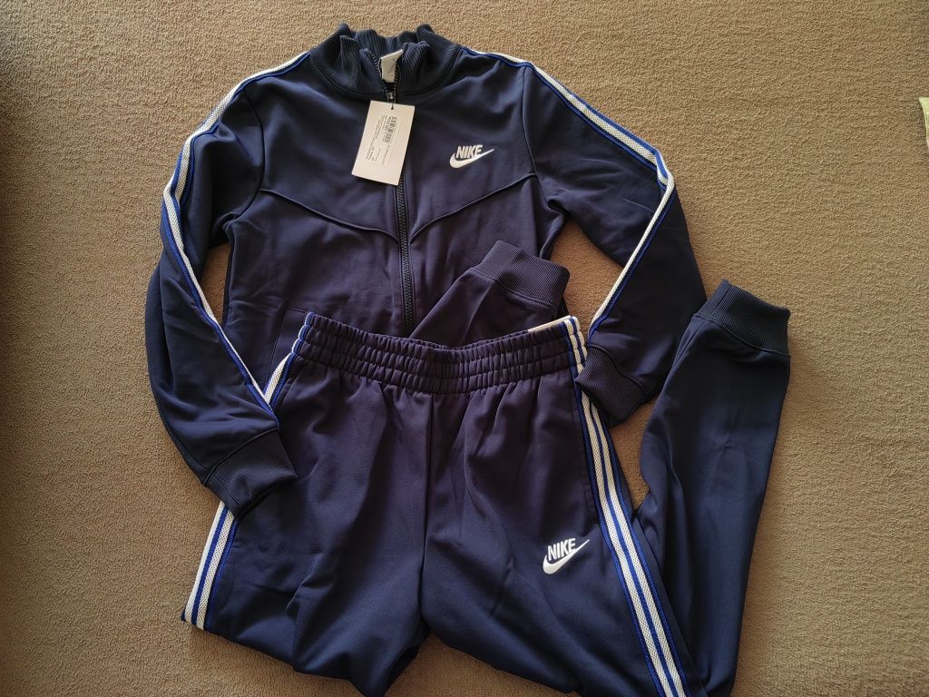Детски екип NIKE 137-147