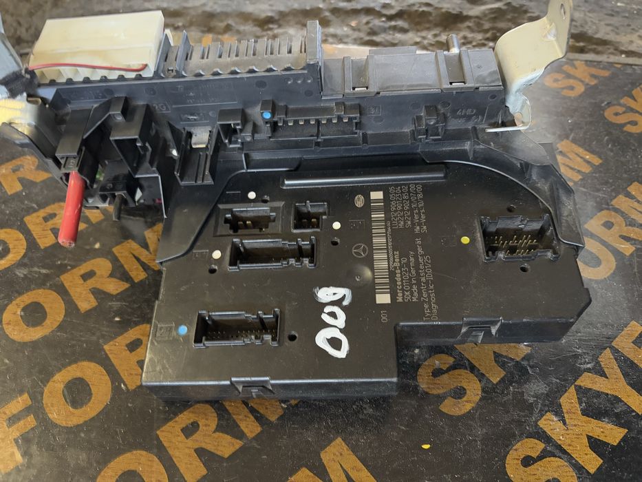 Mercedes w212 Заден SAM Модул