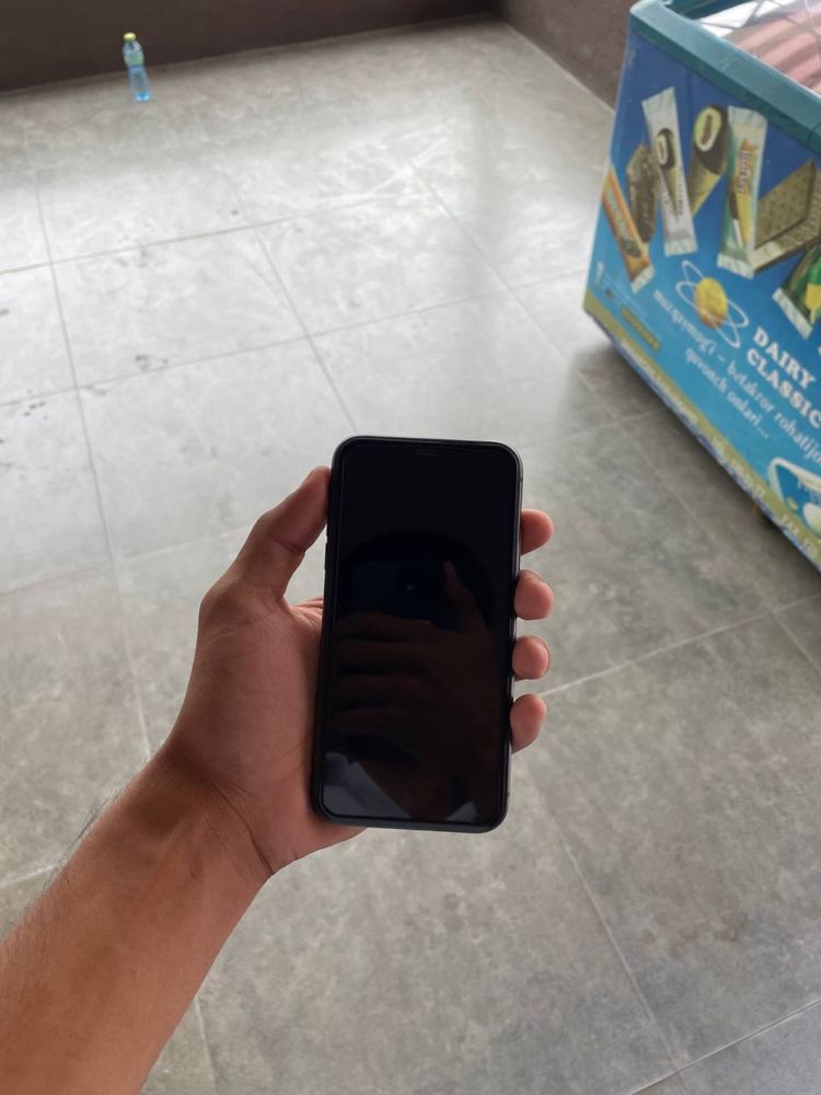 iphone 11 64 tali srochni