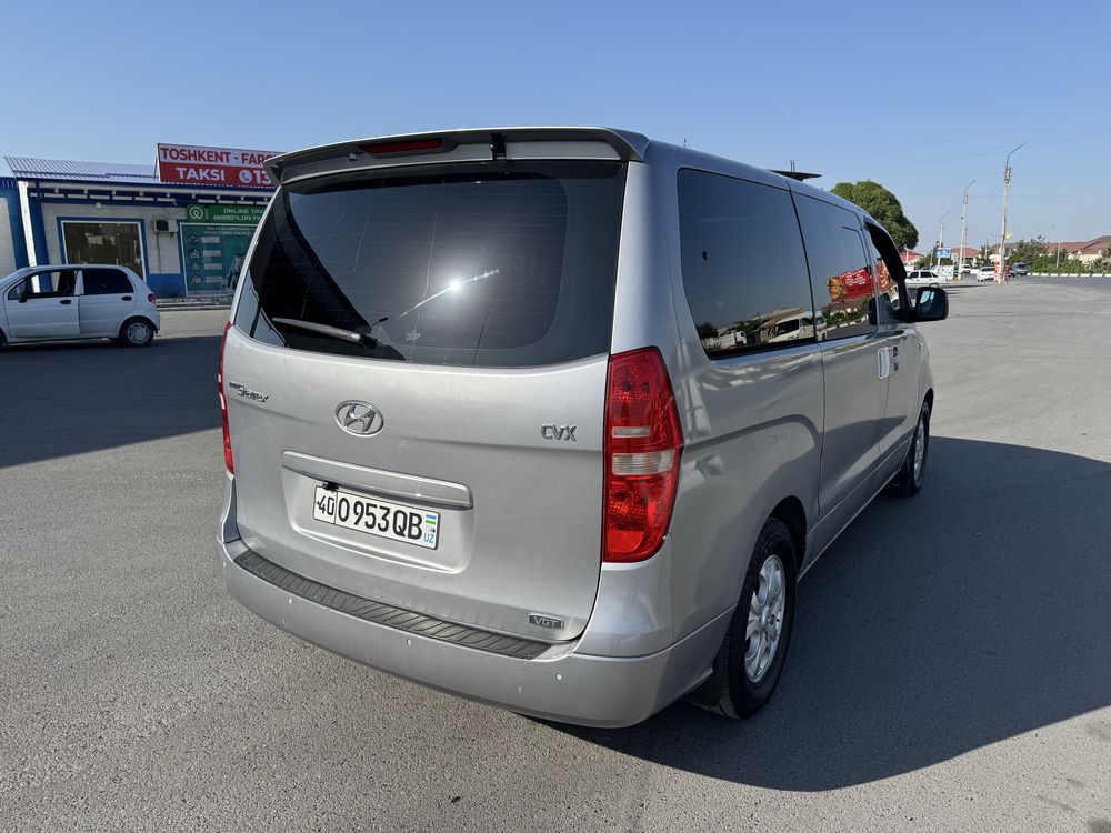 Hyundai grandstarex н1