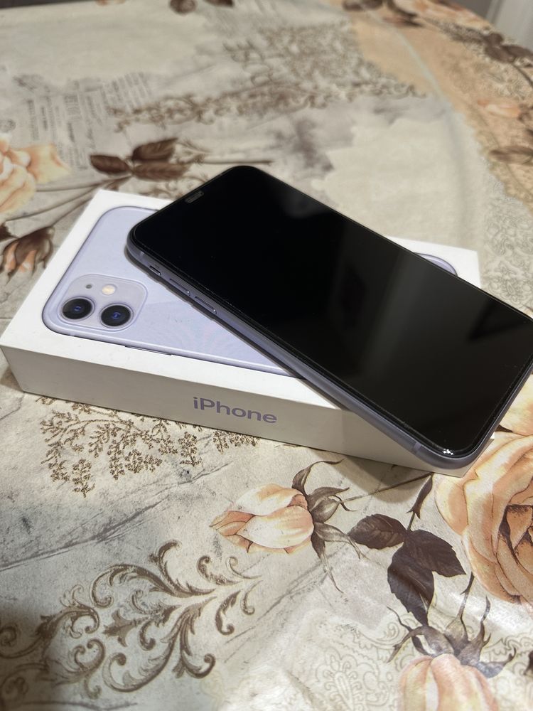 Iphone 11 - лилав