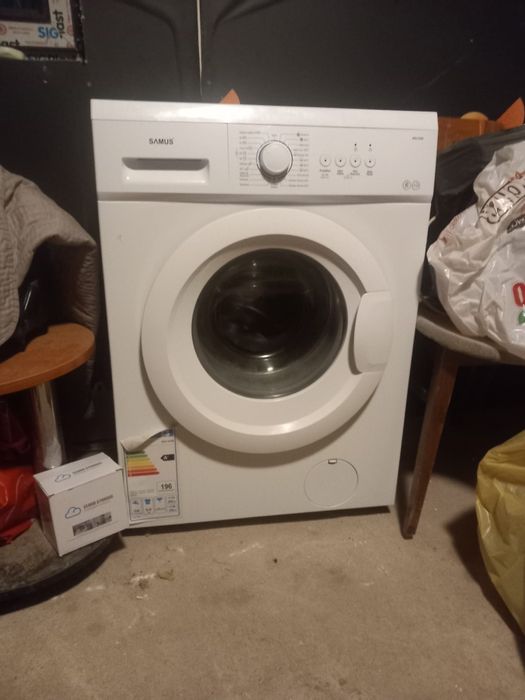Vând mașină de spălat automată .Stare bună !