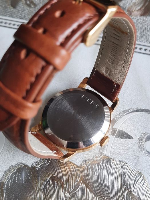 Позолоченные часы Зим-16камней