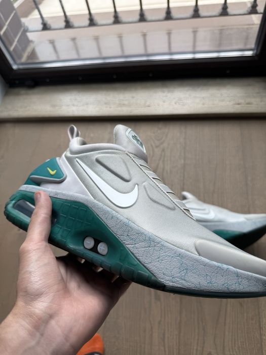 Nike adapt auto max