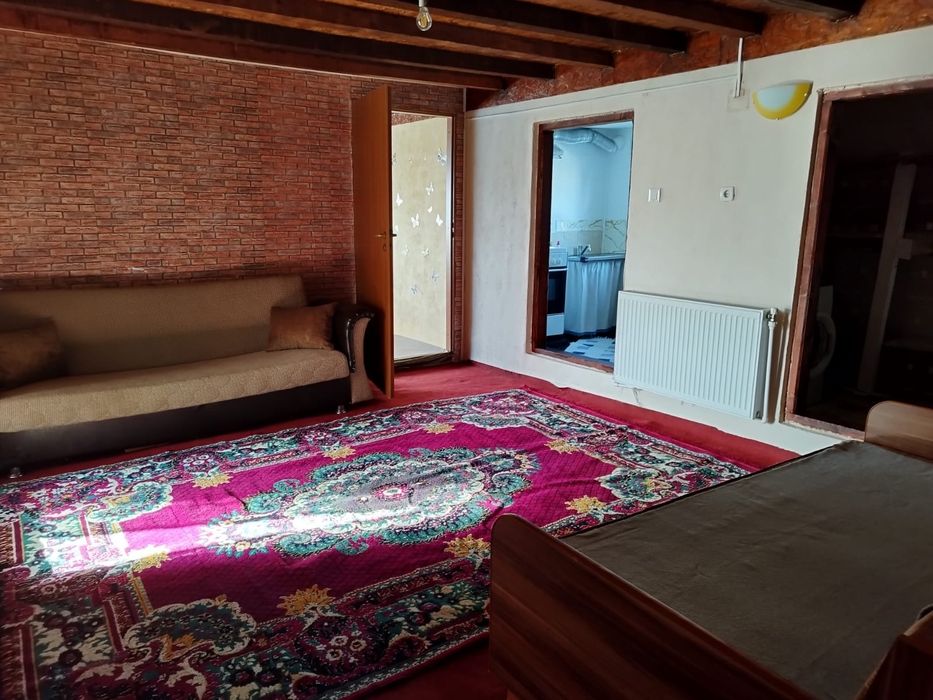 Apartament la casă auchan din gavana