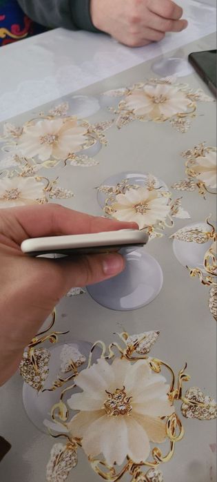 Iphone 11 idyal holatda 85% yomkus 128 pamyat