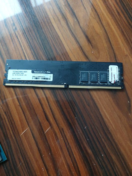 Модуль оперативной памяти (ОЗУ) Teamgroup DDR4.