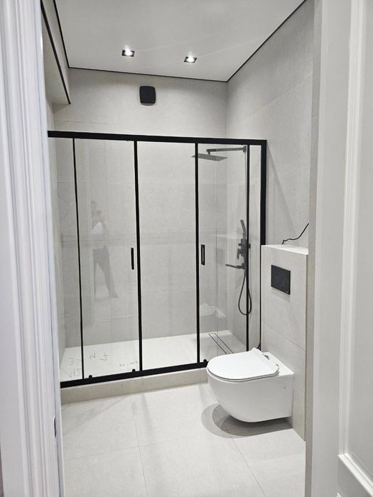 Kvartira sotiladi yakkasaroy rayon 2/10/12/  51m² novastroyka