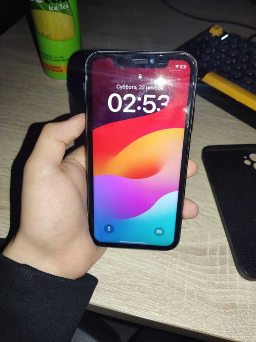 Продам Айфон 11 64гб