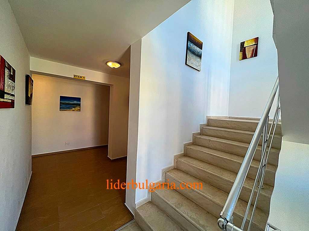 Продава се Двустаен апартамент в к.к. Елените - 54 кв.м за 1204 €/кв.м - Снимка #21