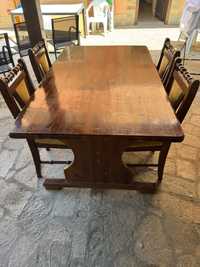 Дървена маса с 4 стола