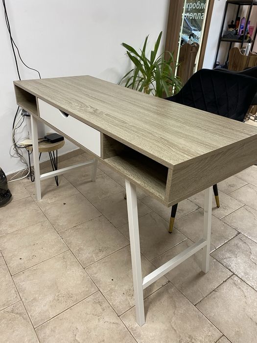 Бюро за маникюр/ други дейности