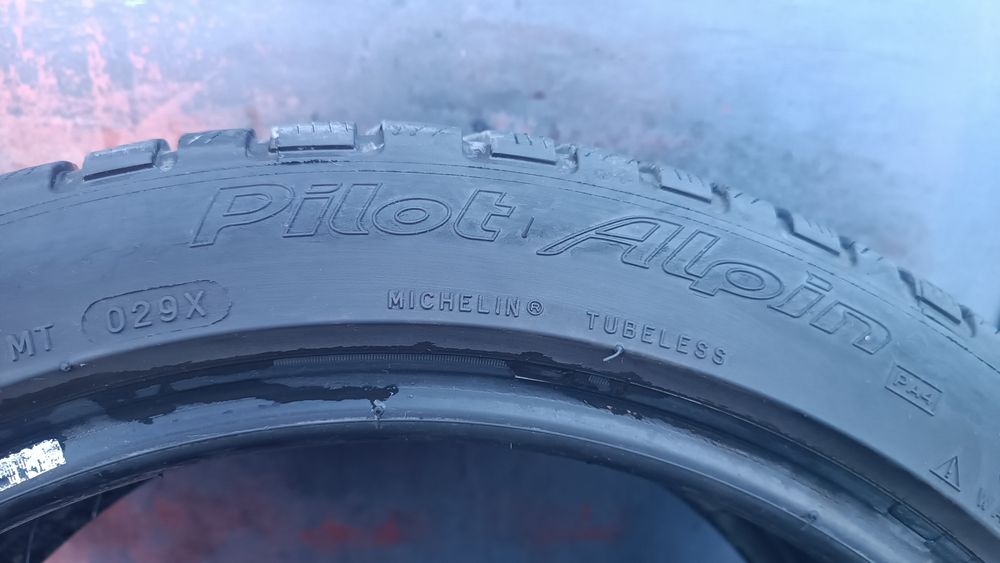225/45/18 Michelin
