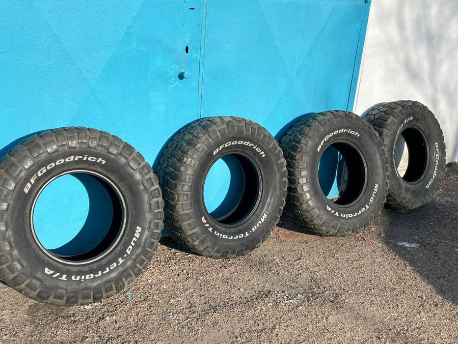 Продам комплект б/у шин и дисков — 5 штук