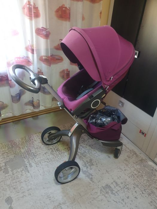 Vând carucior stokke 3 in 1