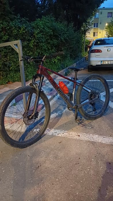 Vând bicicleta polygon syncline c3