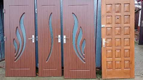 Uși interior și exterior