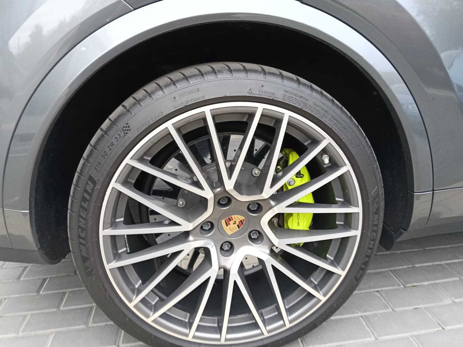 Autoturism Porsche Cayenne TURBO