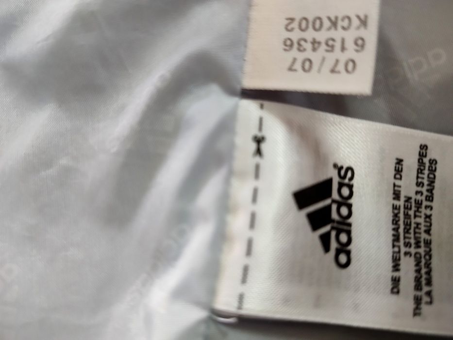 Geaca ADIDAS,originala,de dama.Noua,cu eticheta!