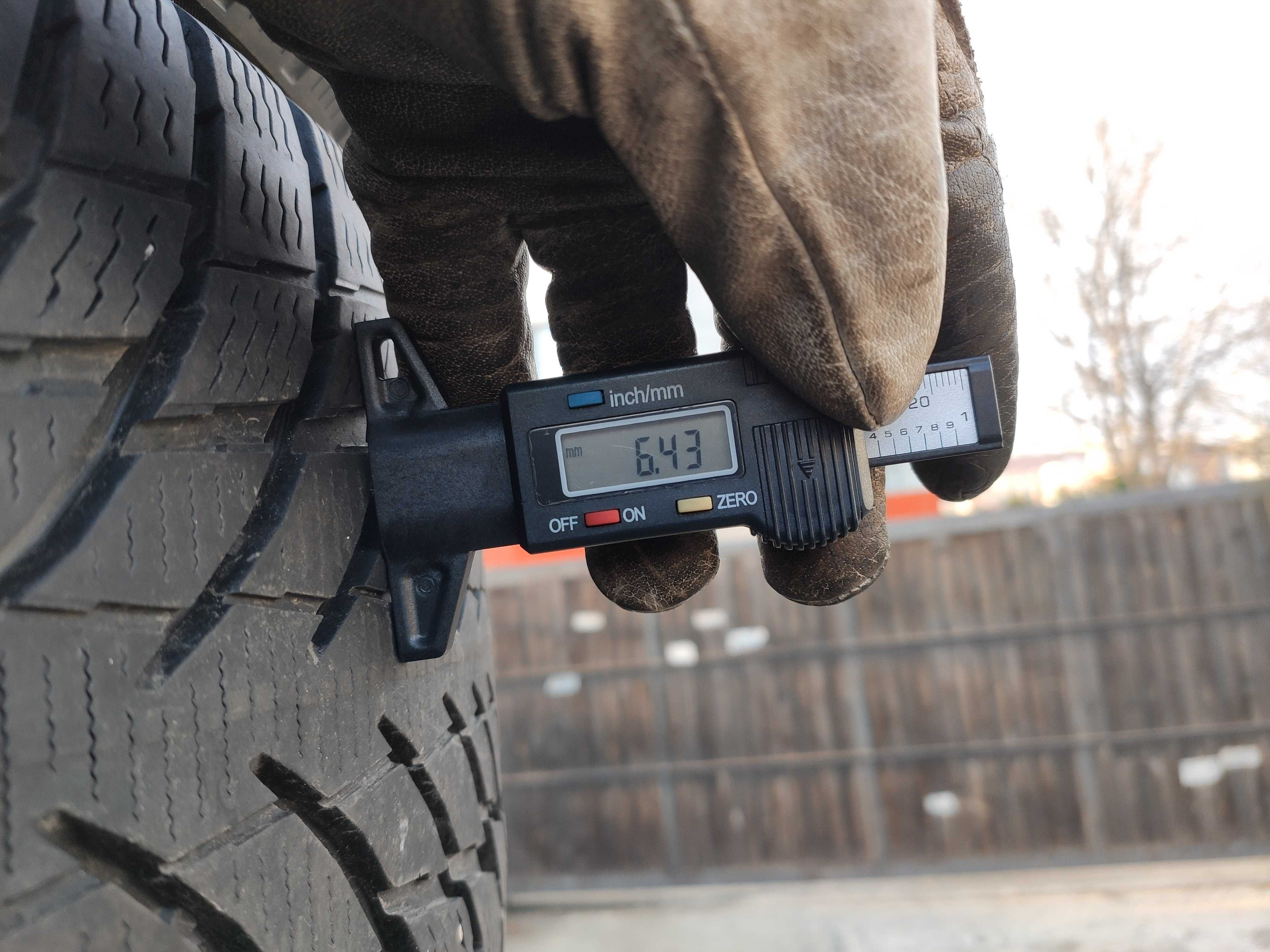 4бр Зимни Гуми 235 40 19 - Nokian - DOT 2021