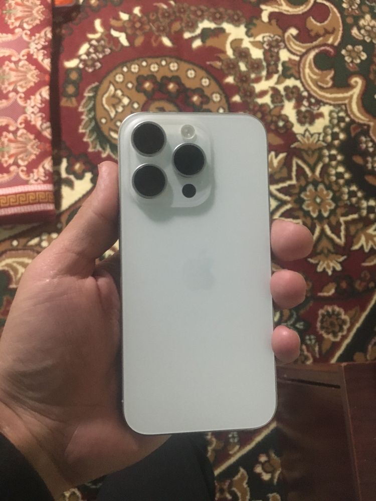 Iphone 15 pro holati ideal 3 oy ushlatilgan batareya 100