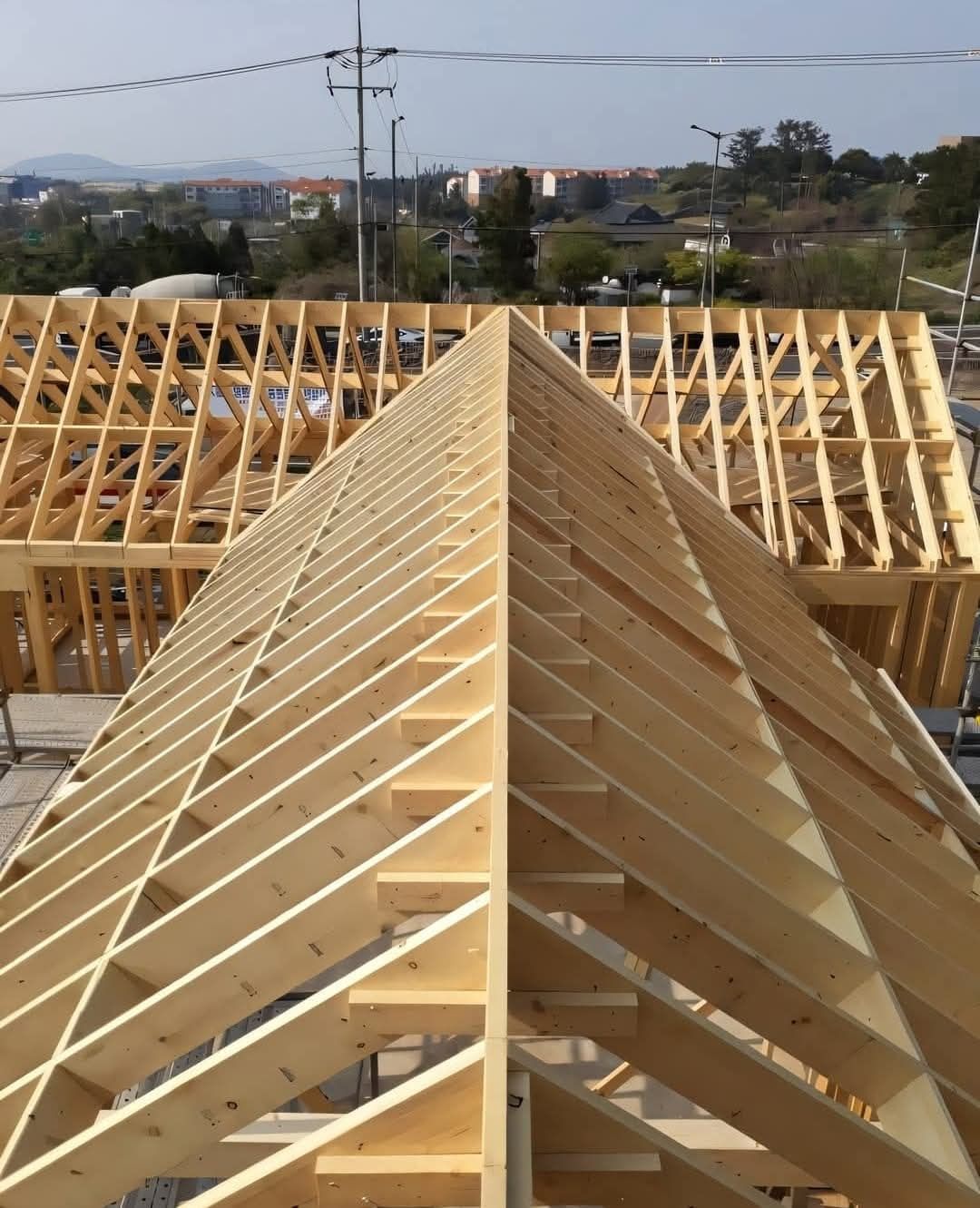 Acoperisuri tabla dulgherie tigla ceramica reparatii
