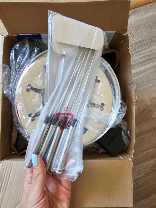 Машина за Фондю нова