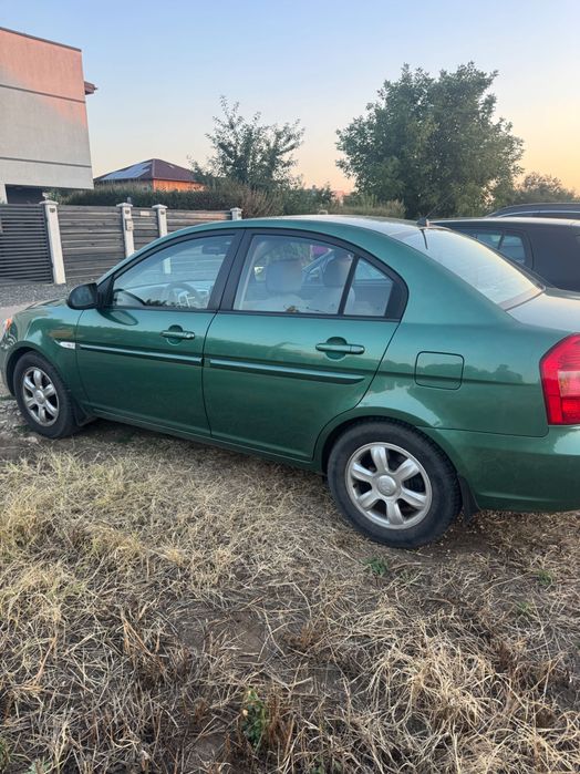 Hyundai Accent 1.6 benzina. 2007