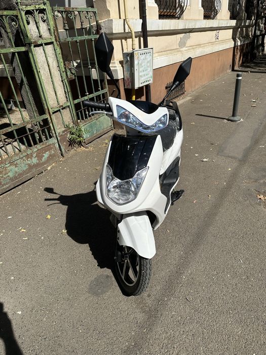 Scuter electric nou 2025 ZTECH
