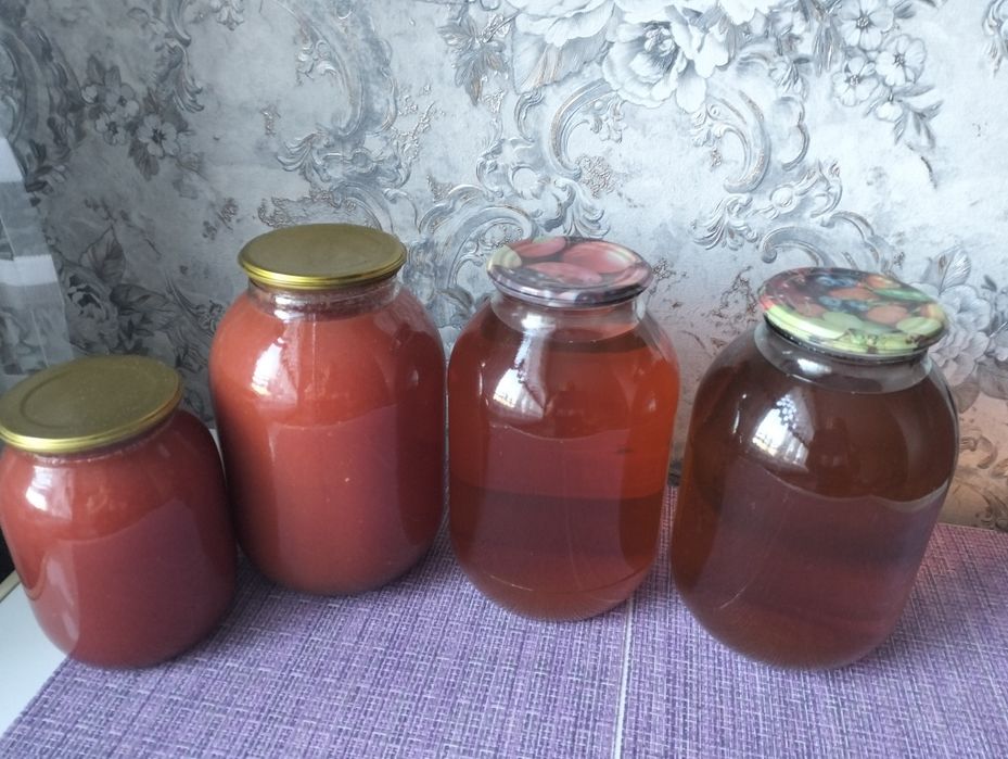 Томатныйсок и яблочный сок