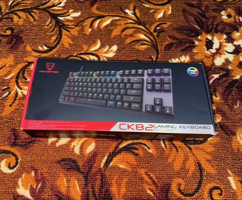 Продам клавиатуру MOTORSPEED CK82 RGB 80%