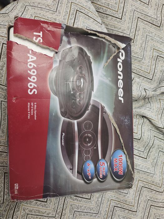 Продам Динамики Pioneer