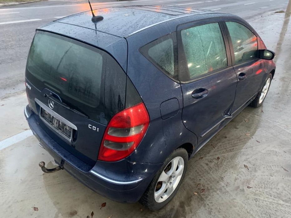 Dezmembrez mercedes a class w169/capota/bara fata/usi/stop/