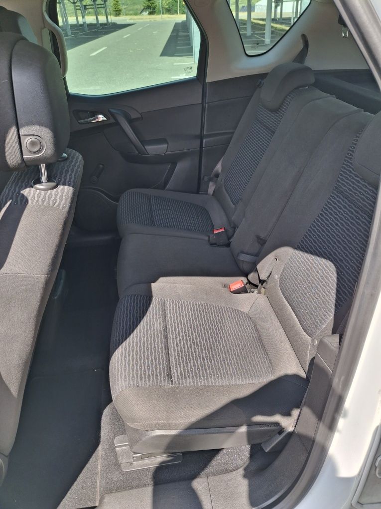 Vând Opel Meriva