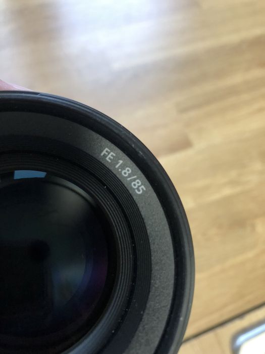 Obiectiv sony 85mm F1.8 FE