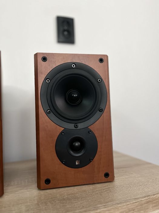 Boxe de raft Kef Cresta 10