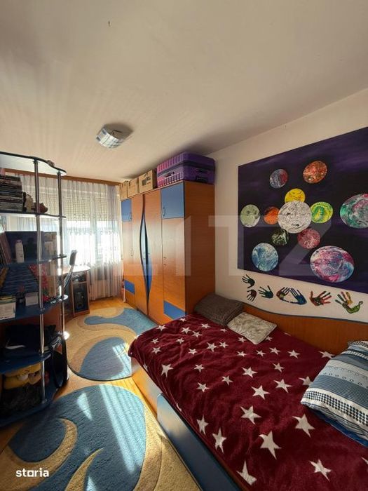 Apartament 4 camere, decomandat, zona piata mica