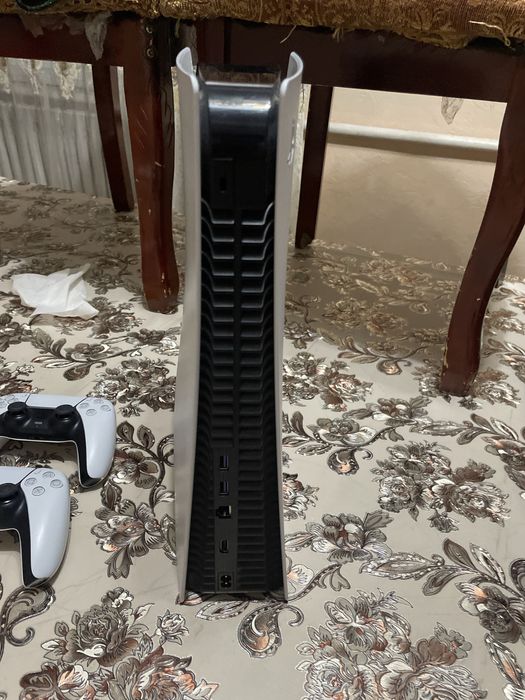 Плестейшн 5 белый есть торг