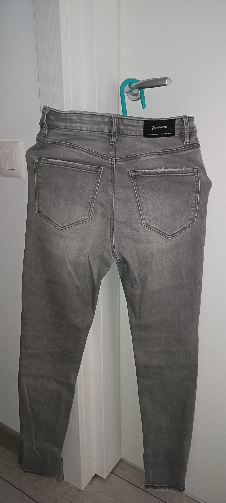 Blugi Stradivarius skinny talie inalta