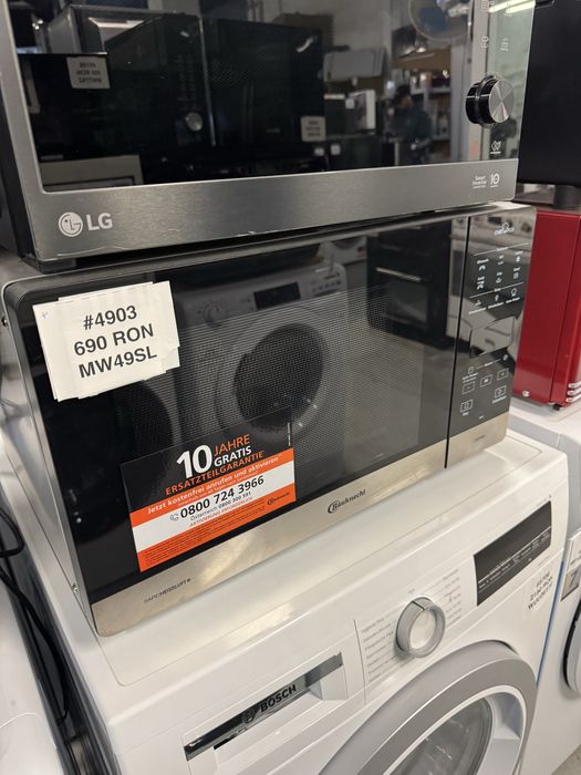 Cuptorul cu microunde Bauknecht Chef Plus MW 49 SL