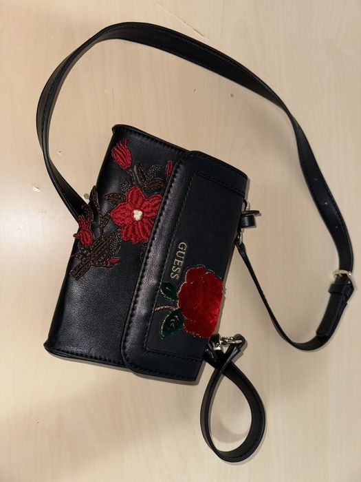 Gentuta Guess originala!