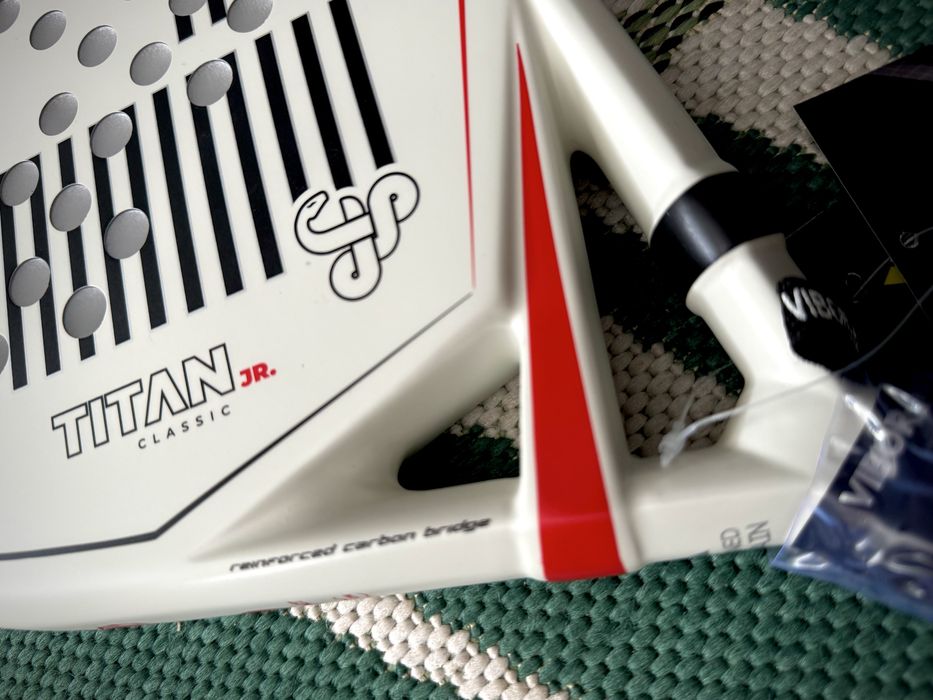 Ракета за падел - Vibor-A Titan с подарък бели топки