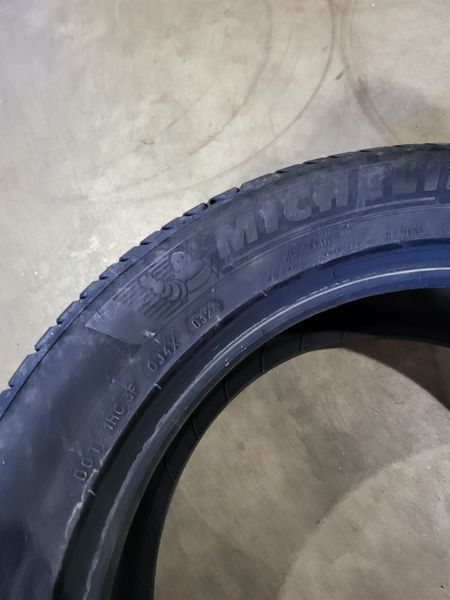215/55/17 MICHELIN 2бр